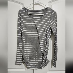 🤰🏽 *free* Gray Striped Women's Top